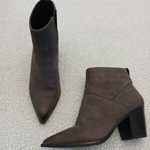 Aldo Gray Leather Ankle Boot- size 10